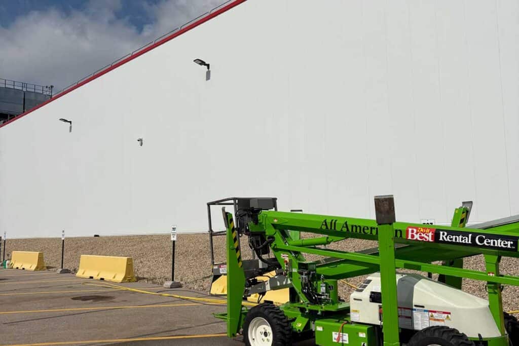 Commercial / Industrial Building Cleaning